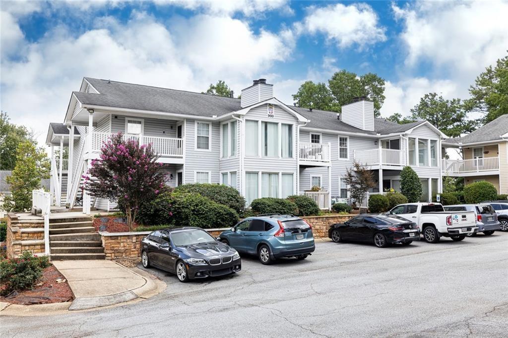 910 Augusta Drive SE