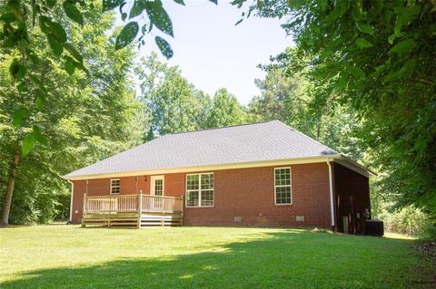 A home in Dahlonega