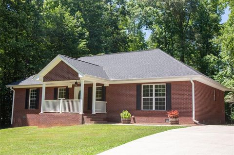 A home in Dahlonega