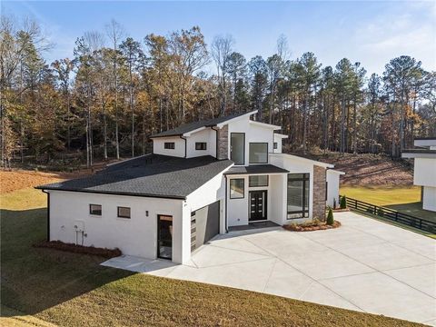 A home in Hoschton