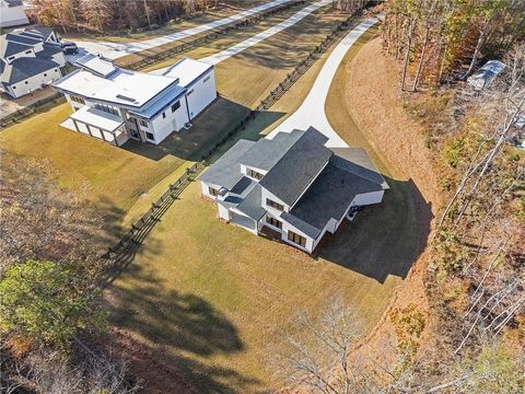 A home in Hoschton