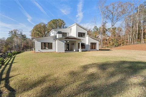 A home in Hoschton