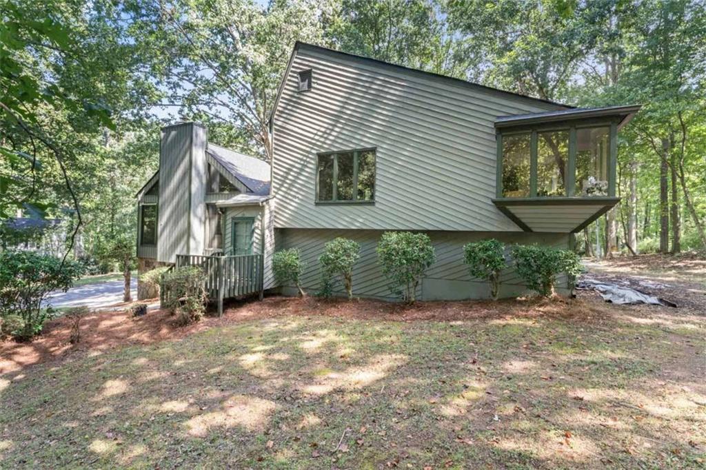 1909 Winding Creek Lane SW