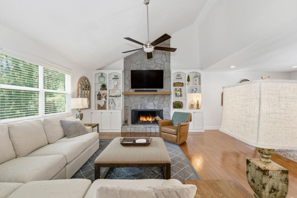713 Emerald Ridge