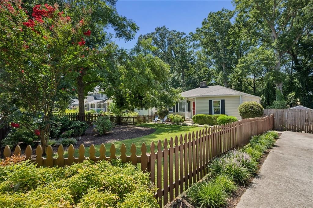 313 Eleanor Street SE