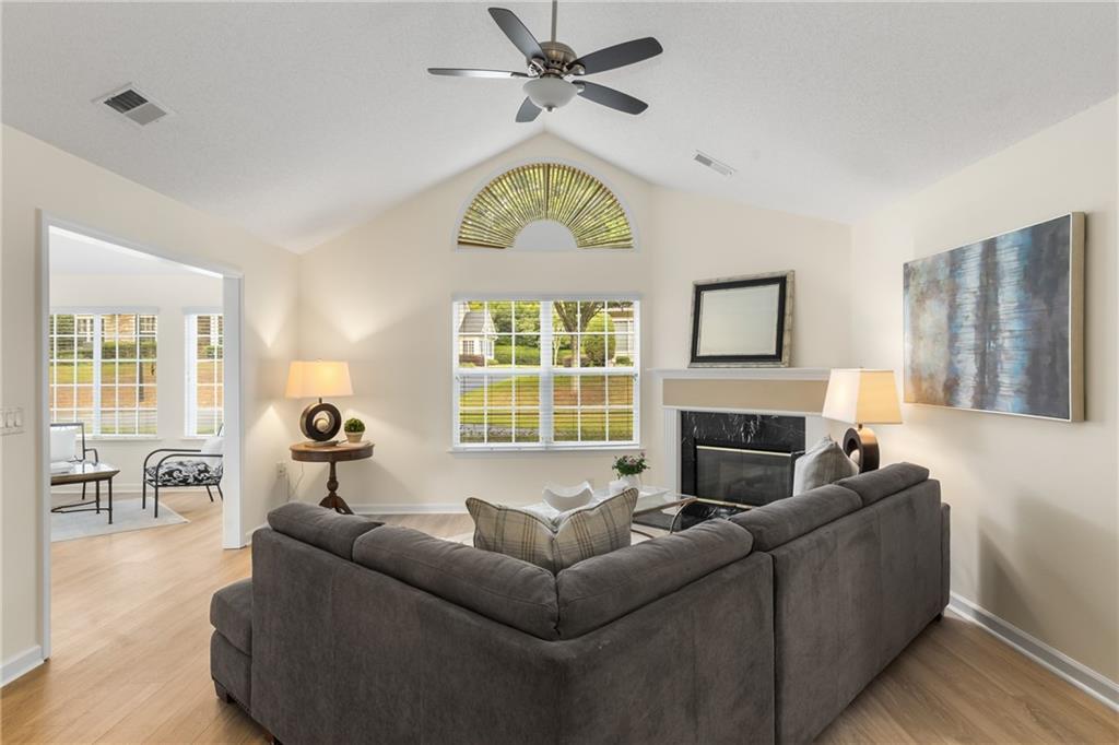3077 Oakside Circle