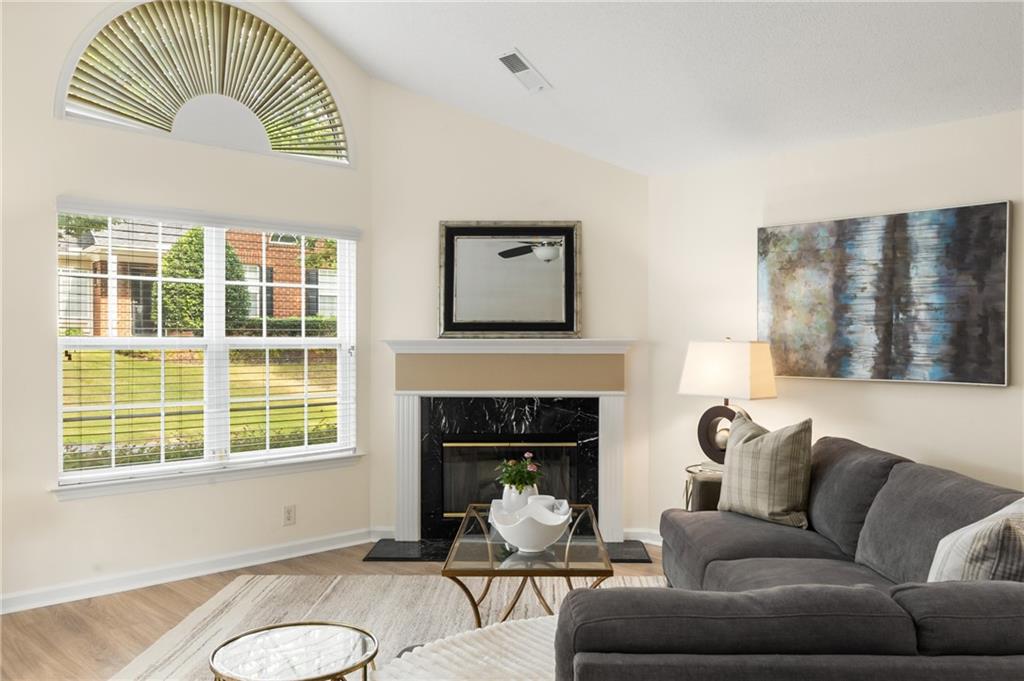 3077 Oakside Circle