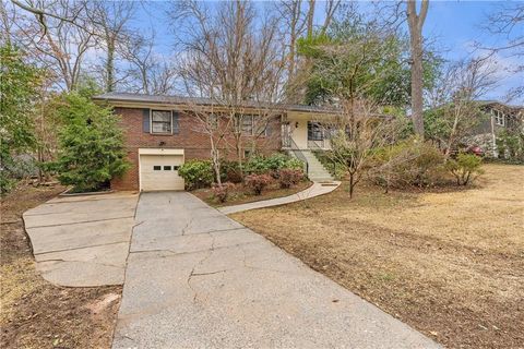 Photo of 2098 Trailmark Drive, Decatur, GA 30033 (MLS # 7714403)