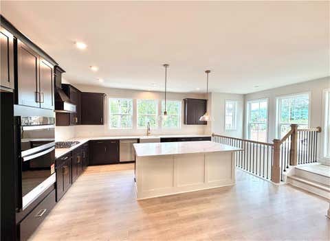 Townhouse For Sale - 368 Sunset Hollow Street<br/> Sugar Hill, GA 30518