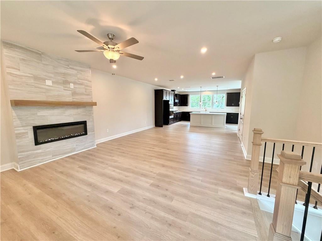 368 Sunset Hollow Street