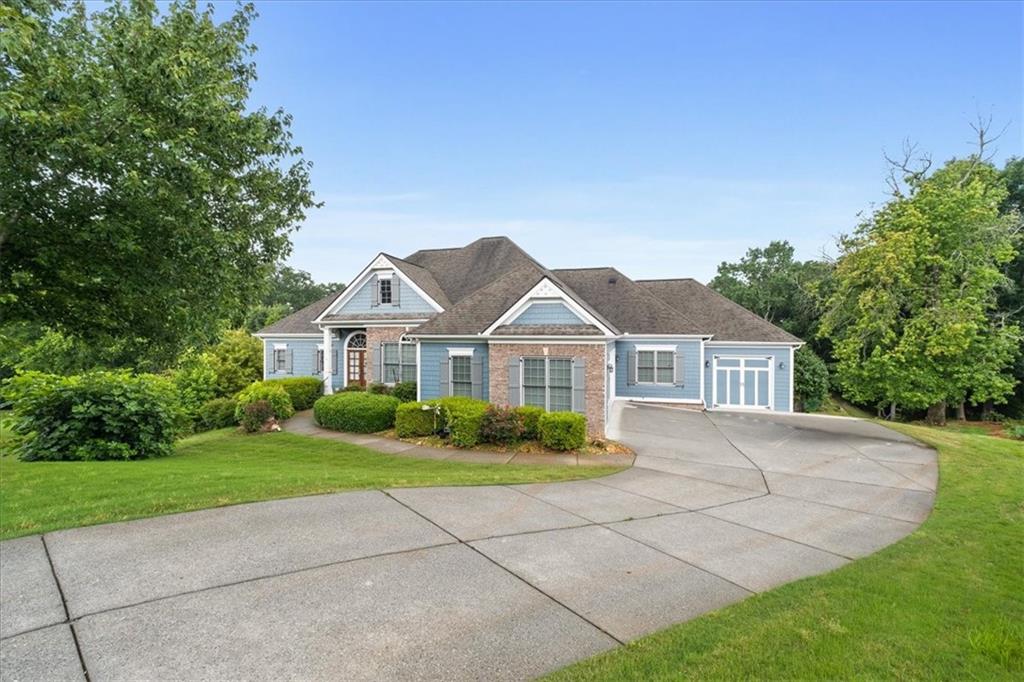 300 Towne Overlook Circle