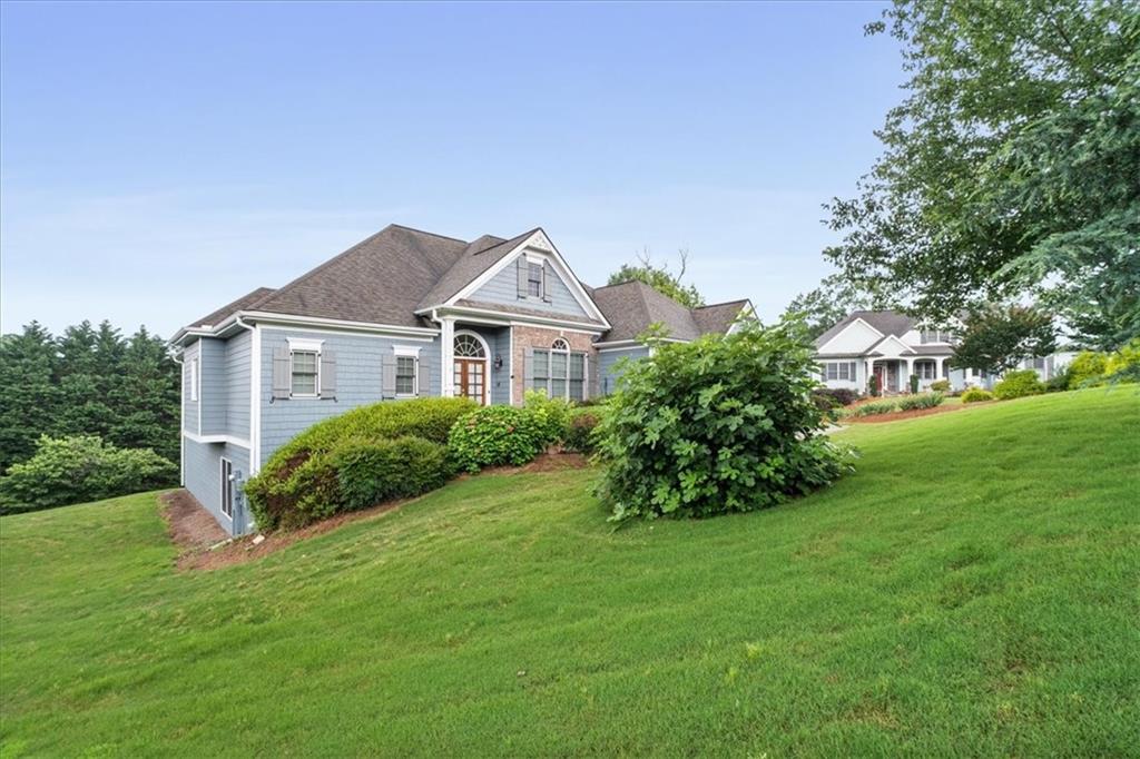 300 Towne Overlook Circle