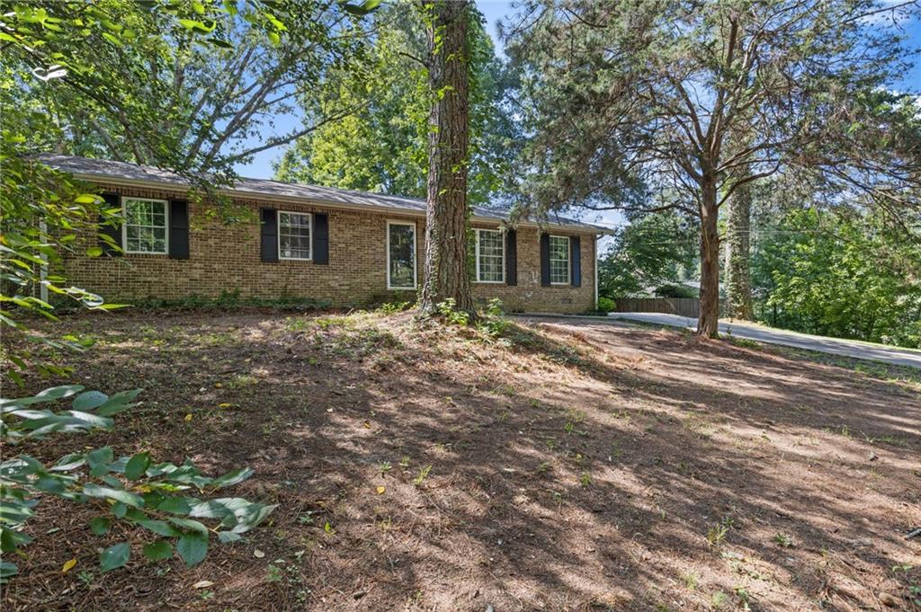 594 Kingston Lane