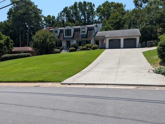 241 Angla Drive SE