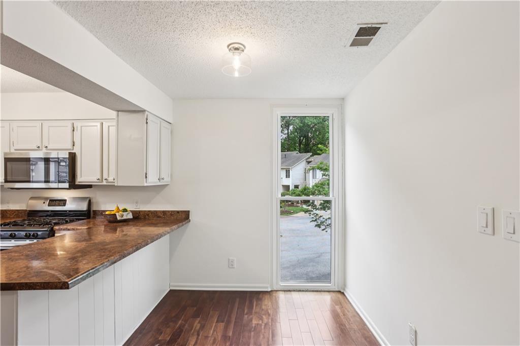 Pinecrest Townhomes - Residential