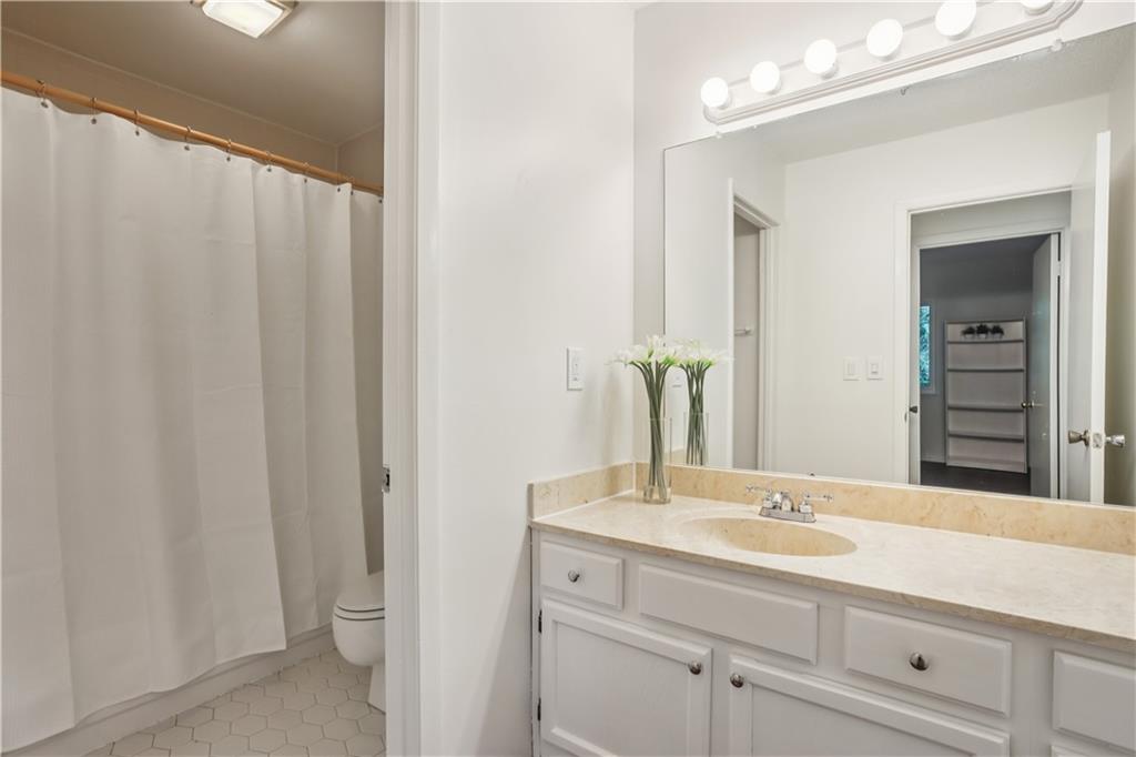 Pinecrest Townhomes - Residential