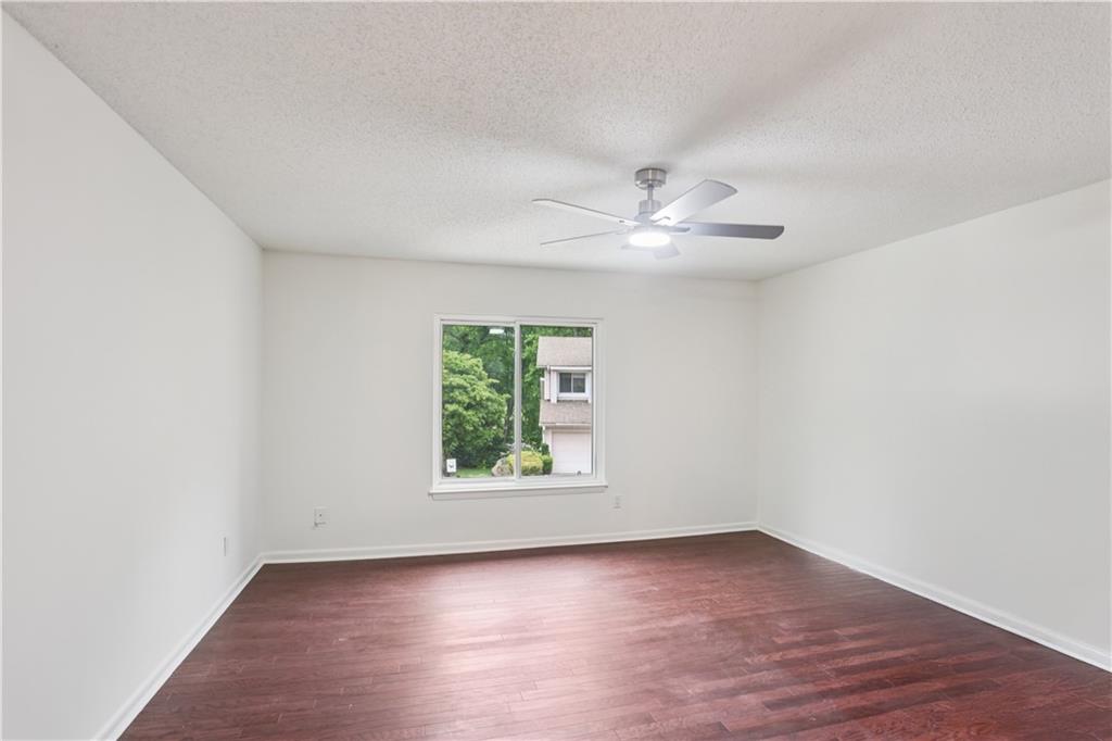 Pinecrest Townhomes - Residential