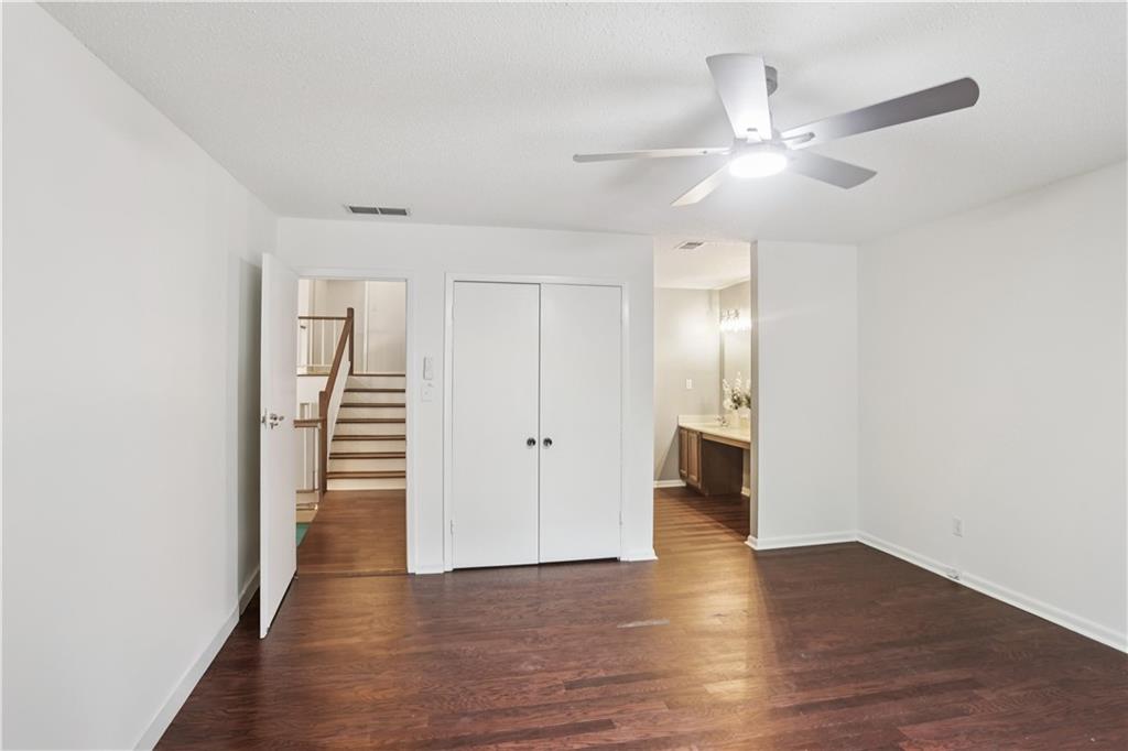 Pinecrest Townhomes - Residential