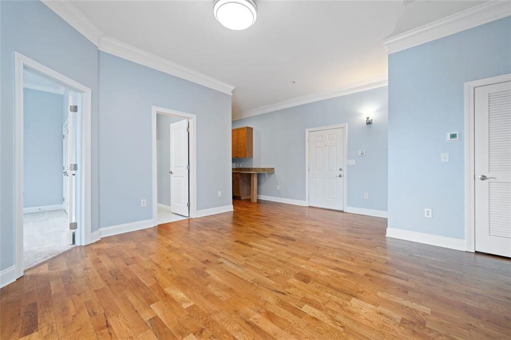 140 Alden Avenue NW 201