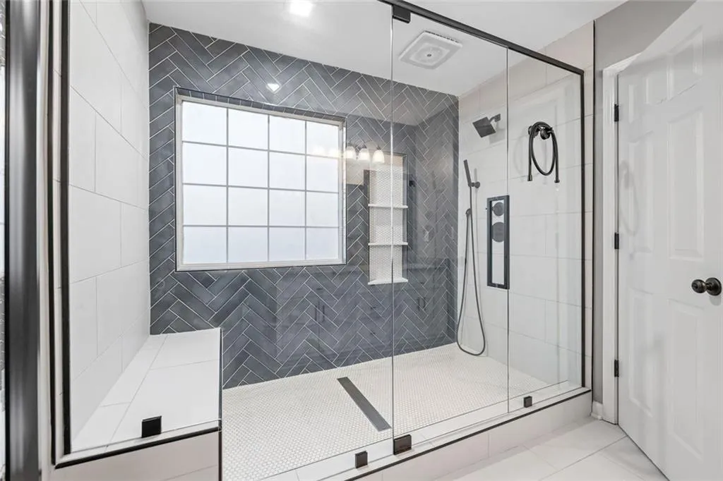 Cumming, Georgia 30040, United States, 4 Bedrooms Bedrooms, ,3 BathroomsBathrooms,Residential,Coming Soon,240725