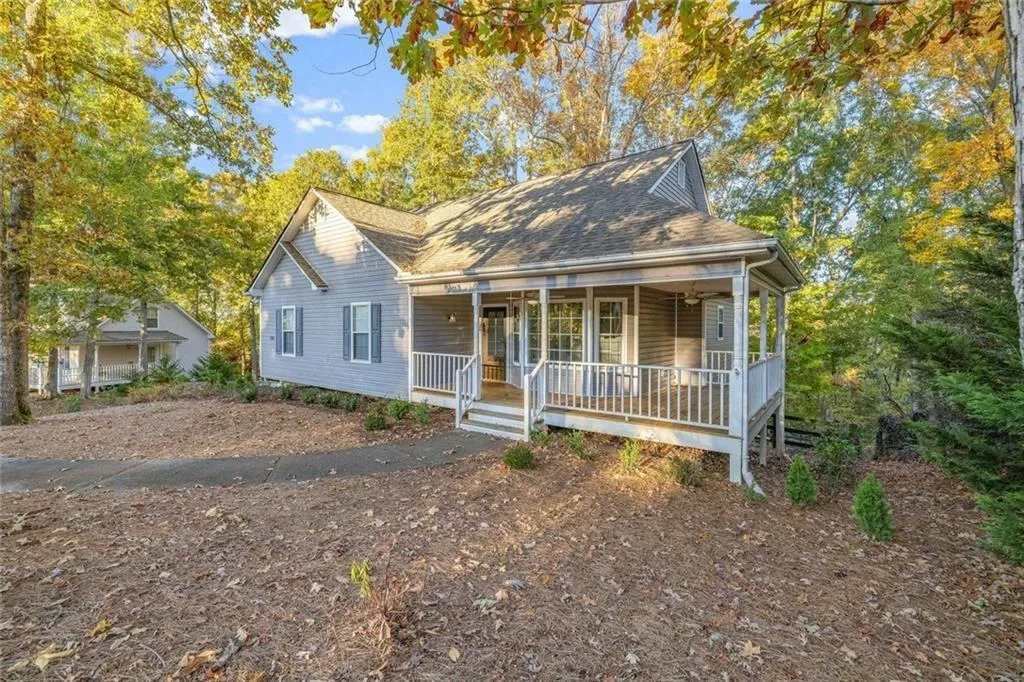 Cumming, Georgia 30040, United States, 4 Bedrooms Bedrooms, ,3 BathroomsBathrooms,Residential,Coming Soon,240725