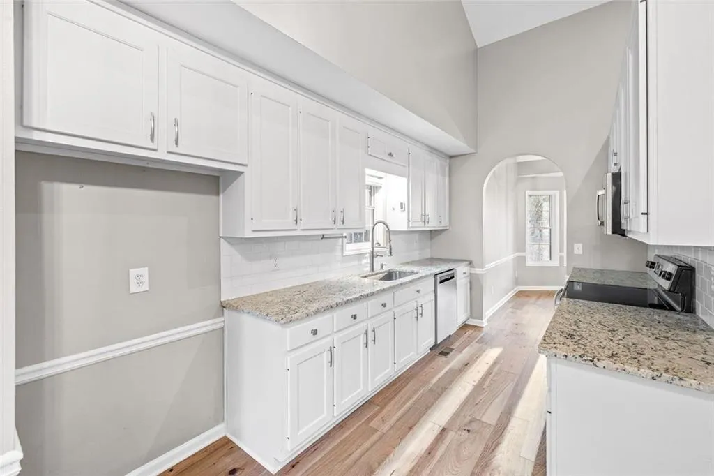 Cumming, Georgia 30040, United States, 4 Bedrooms Bedrooms, ,3 BathroomsBathrooms,Residential,Coming Soon,240725