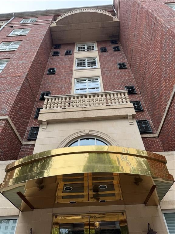 77 Peachtree Place 304