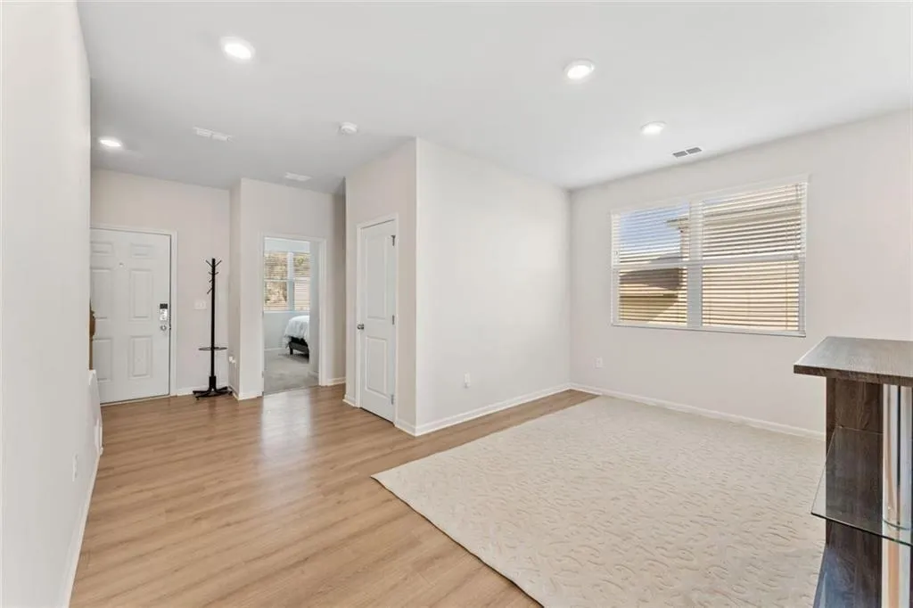 Dallas, Georgia 30132, United States, 5 Bedrooms Bedrooms, ,3 BathroomsBathrooms,Residential,Active,202645