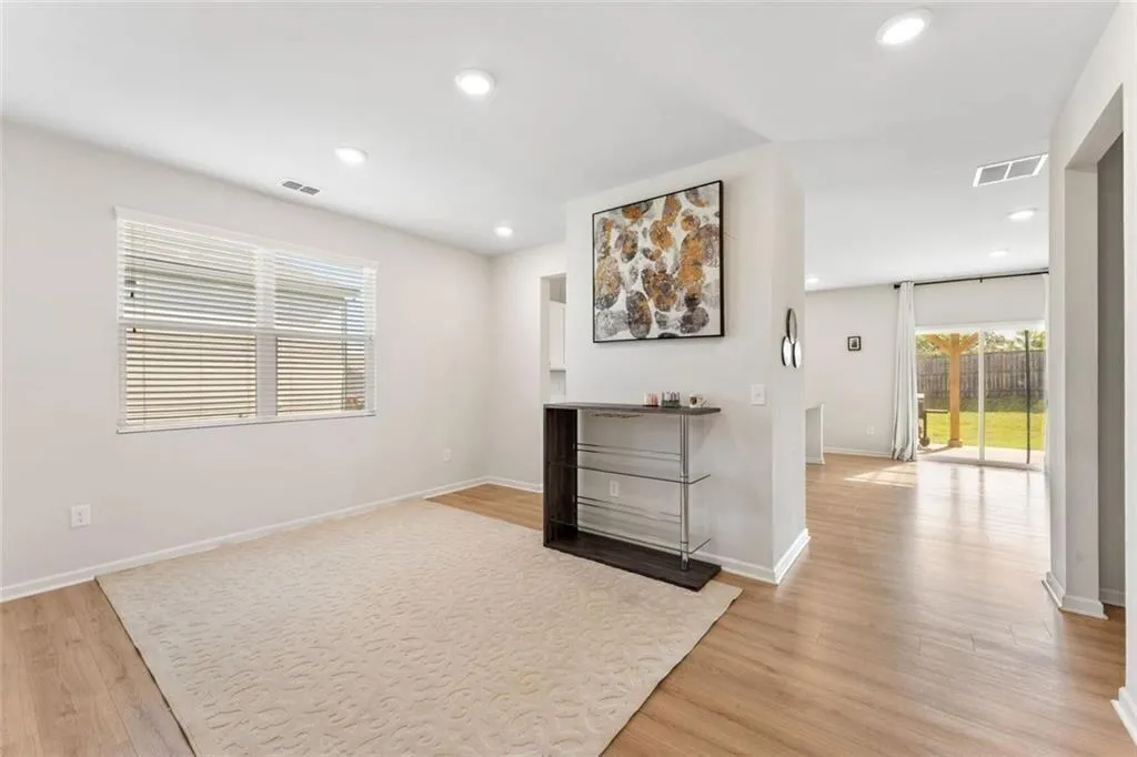 Dallas, Georgia 30132, United States, 5 Bedrooms Bedrooms, ,3 BathroomsBathrooms,Residential,Active,202645