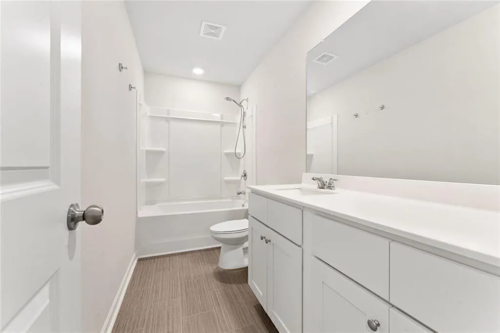 Dallas, Georgia 30132, United States, 5 Bedrooms Bedrooms, ,3 BathroomsBathrooms,Residential,Active,202645