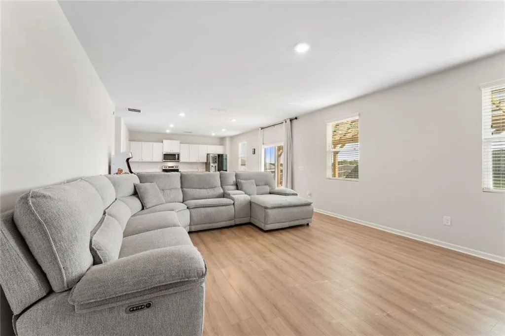 Dallas, Georgia 30132, United States, 5 Bedrooms Bedrooms, ,3 BathroomsBathrooms,Residential,Active,202645