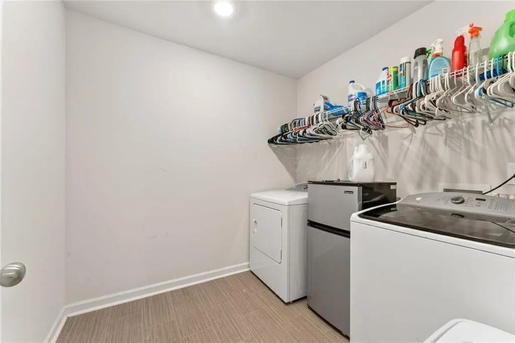 Dallas, Georgia 30132, United States, 5 Bedrooms Bedrooms, ,3 BathroomsBathrooms,Residential,Active,202645