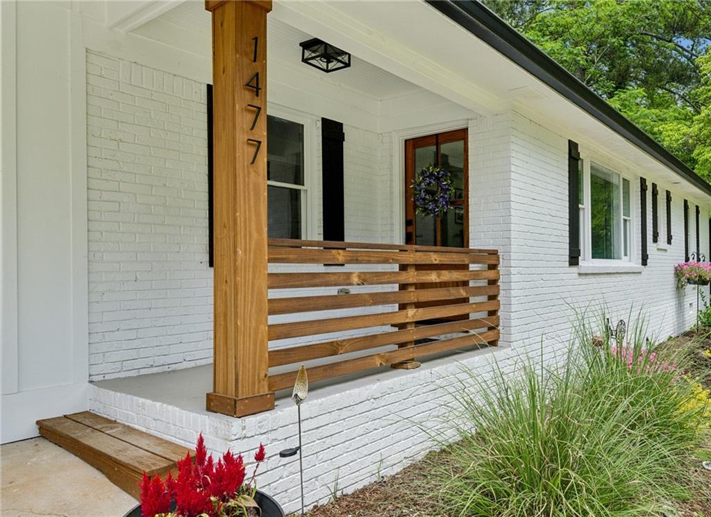 1477 Spruce Dr