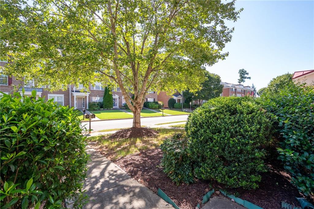 3331 Chastain Gardens Drive NW