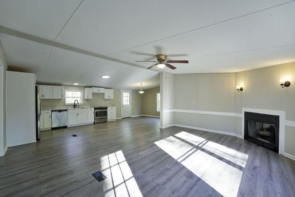 116 Chivalry Lane, Ball Ground, Georgia image 4