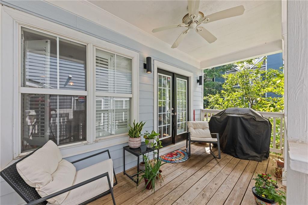 268 Carlyle Park Drive NE