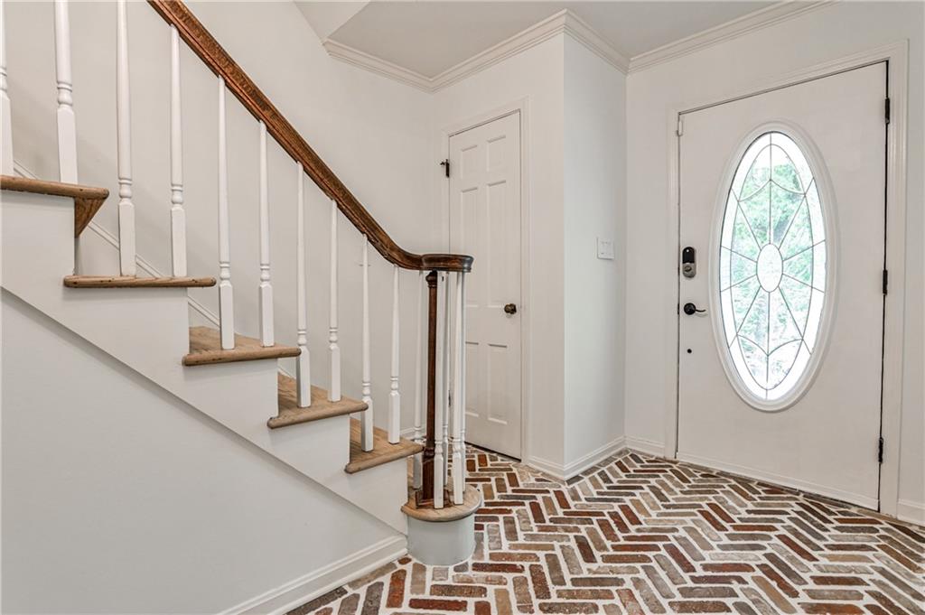 2244 Deer Ridge Drive, Tucker, Georgia image 6