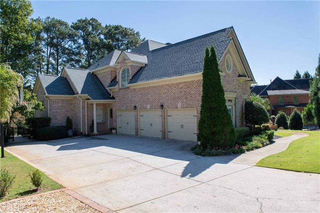 2155 Wood Falls Drive