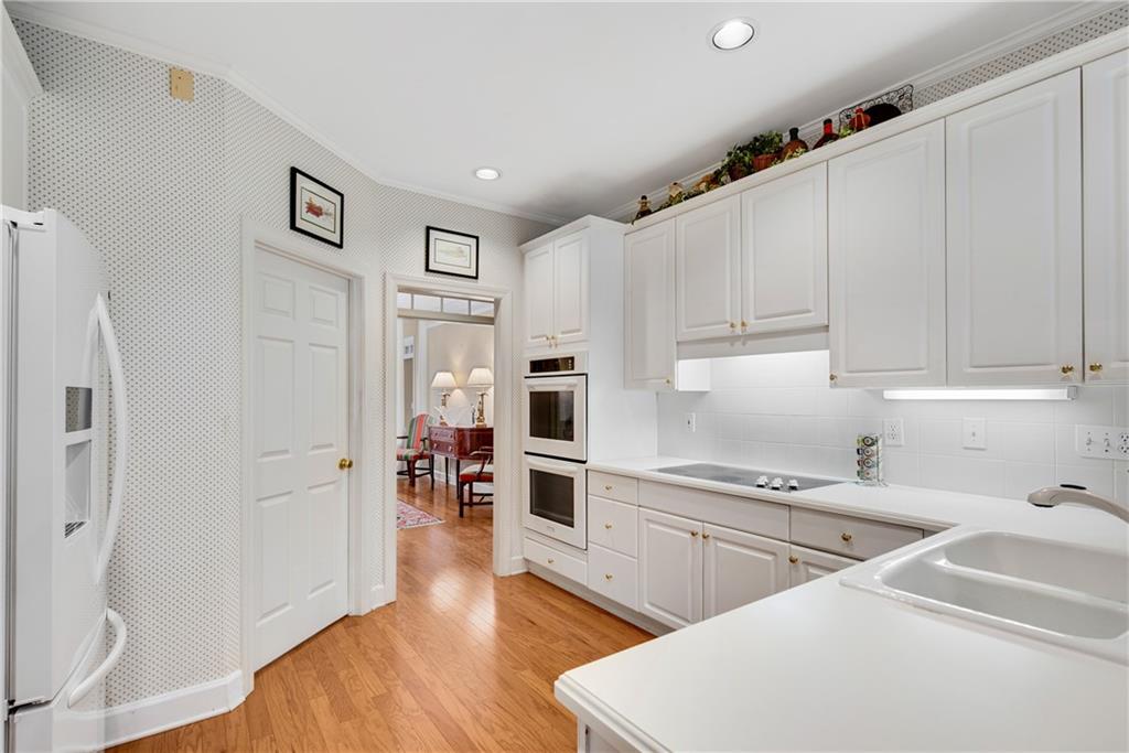 LAFAYETTE SQUARE - Residential