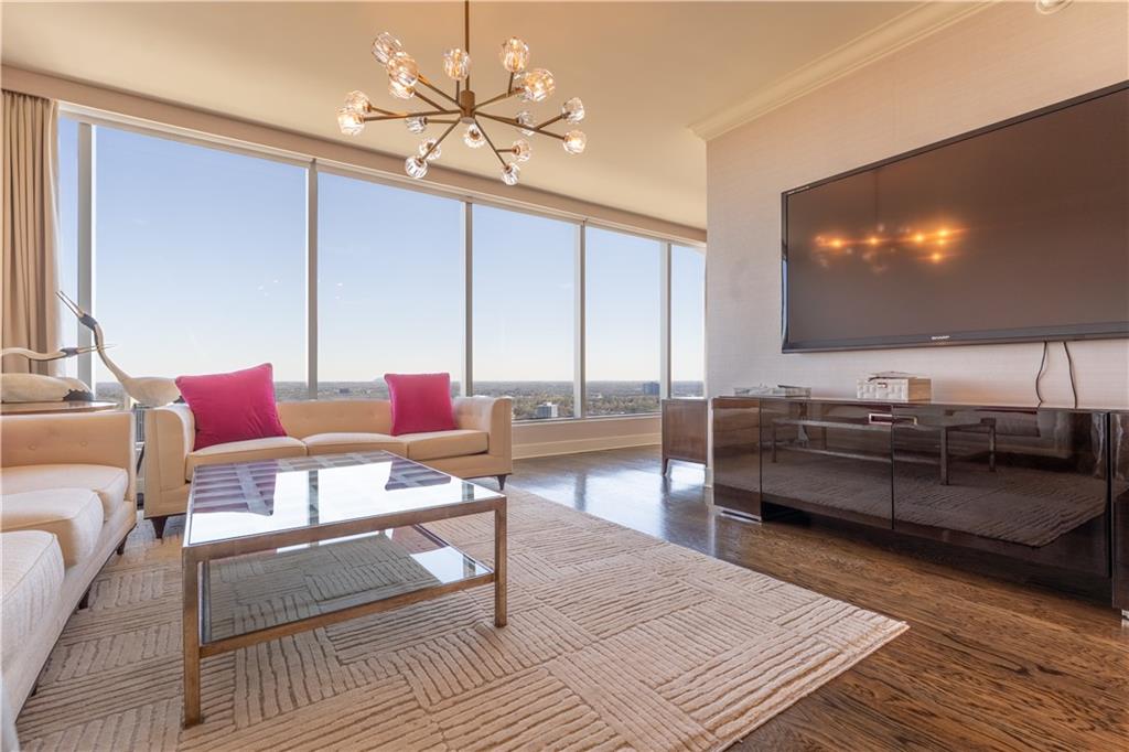 3630 Peachtree Road NE 2706