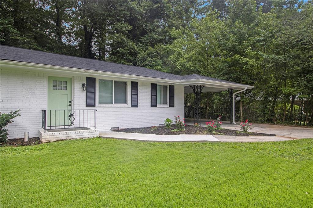 1595 Moncrief Circle