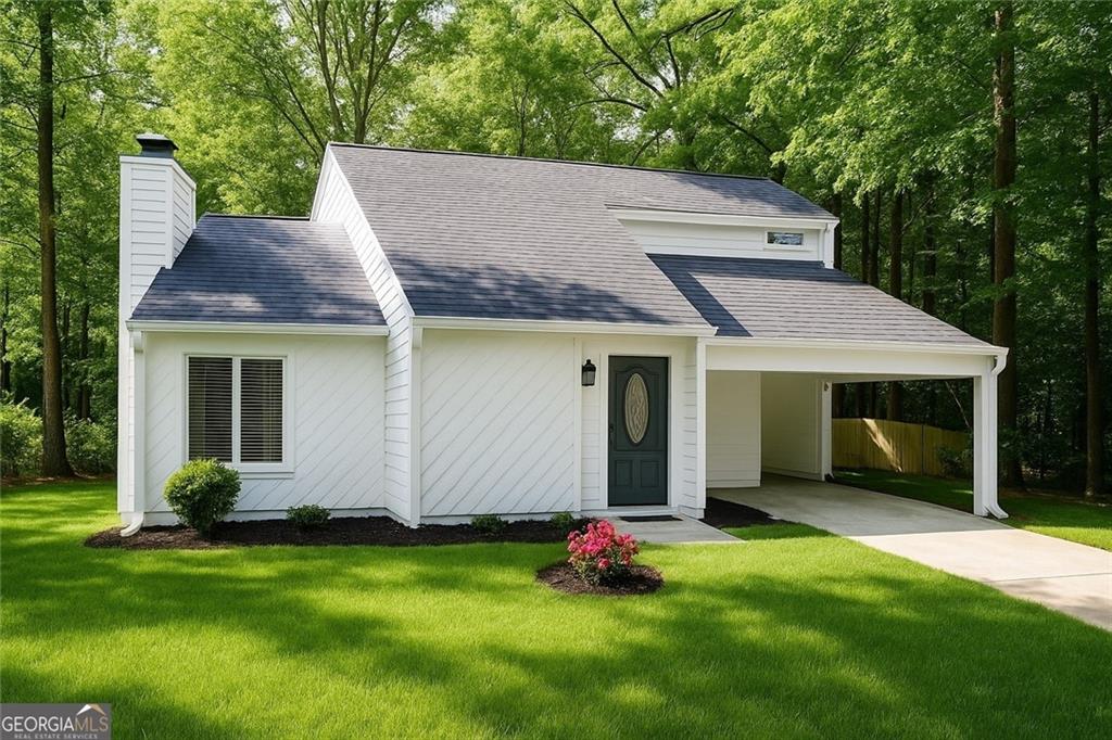 Prepare to fall in love! This isn't just a house; it's a completely transformed haven. Picture yourself in a gorgeous, brand-new kitchen, unwinding in luxurious baths, and enjoying the fresh, bright atmosphere created by new paint and flooring. The spacious deck and backyard offer endless possibilities for outdoor enjoyment. This rare find, in pristine condition and close to all amenities, won't be available for long. Make this dream home yours today!