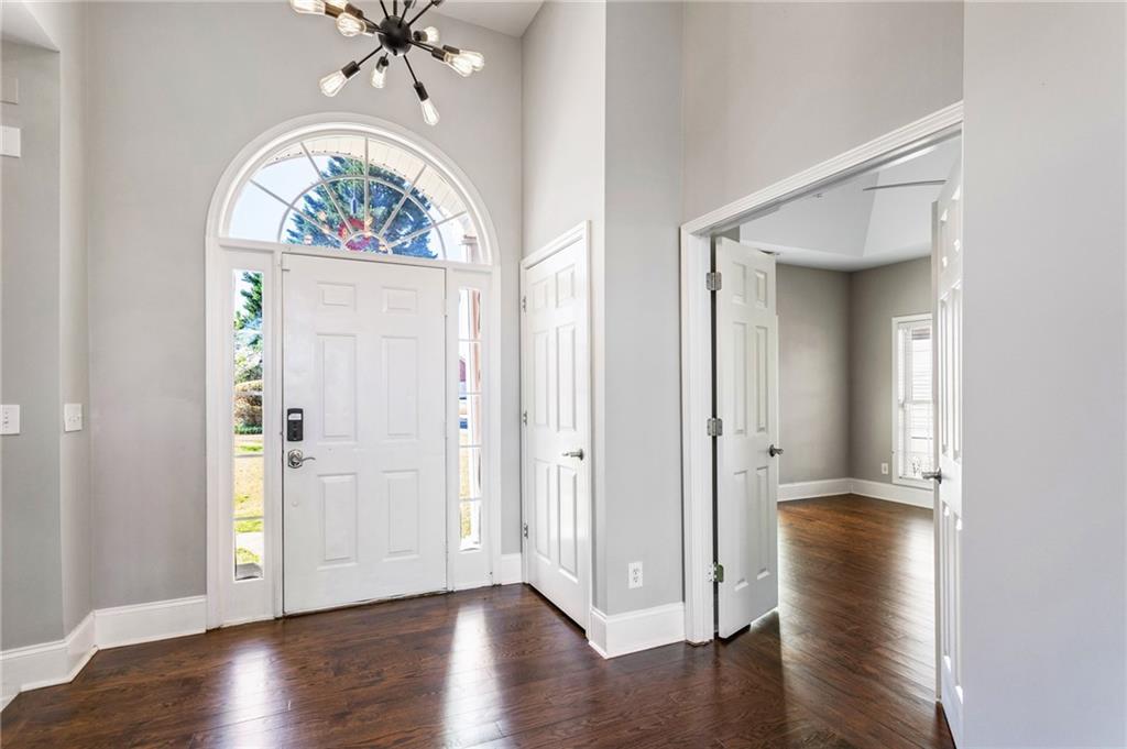 525 James Lee Drive, Suwanee, Georgia image 7