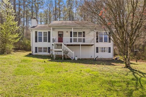 Homes For Sale - 6242 New Mill Trail<br/> Acworth, GA 30102