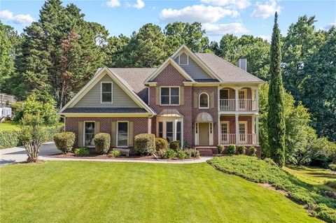 Homes For Sale - 1001 Woodward Park Drive<br/> Suwanee, GA 30024