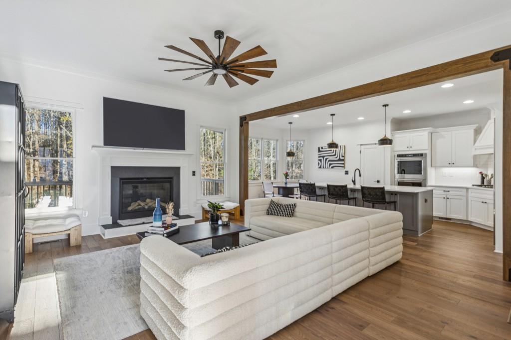 3346 Kenyon Creek Drive NW