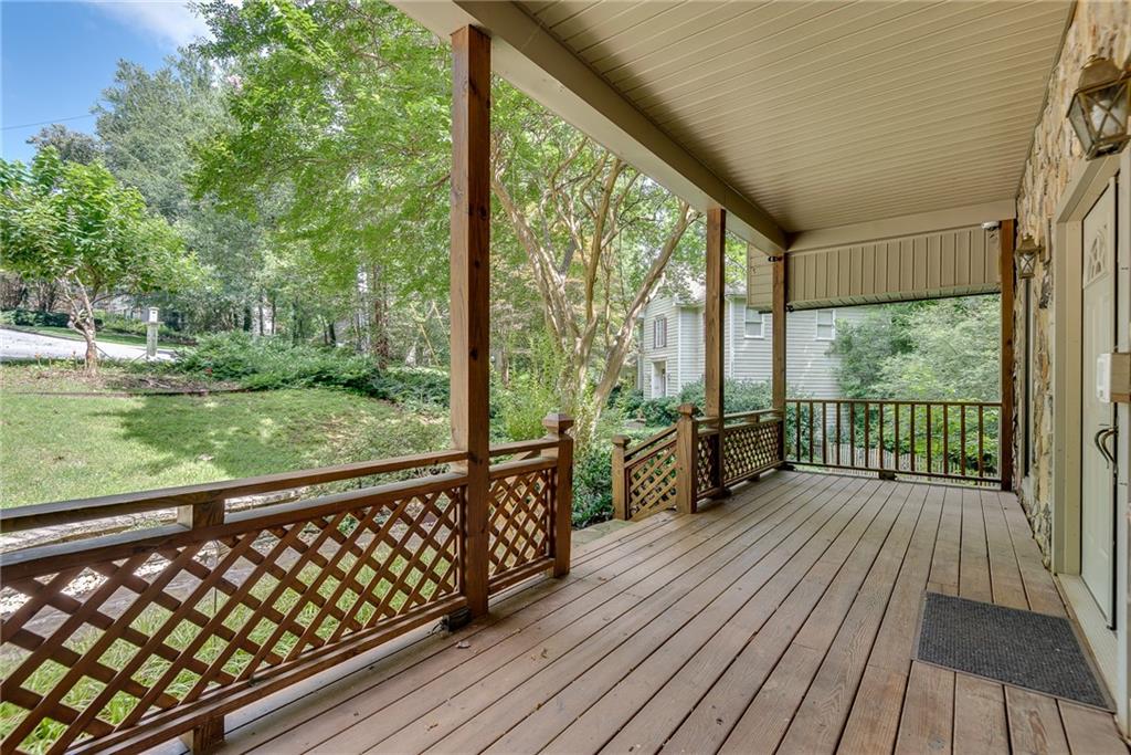 1667 Manhasset Farm Court