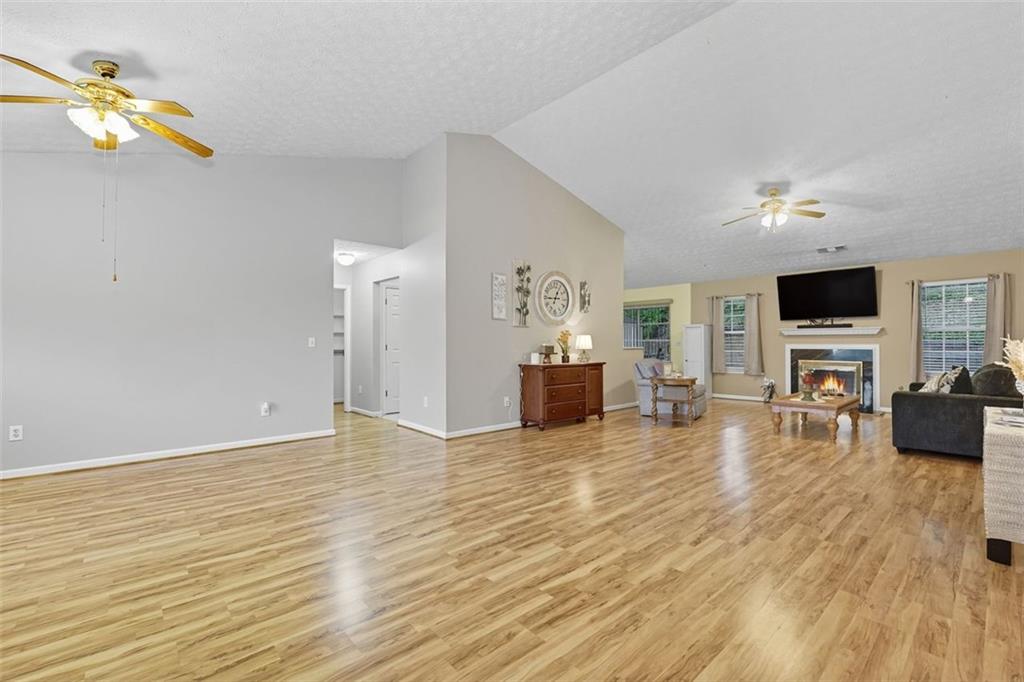 8455 RIVER BLUFF Place