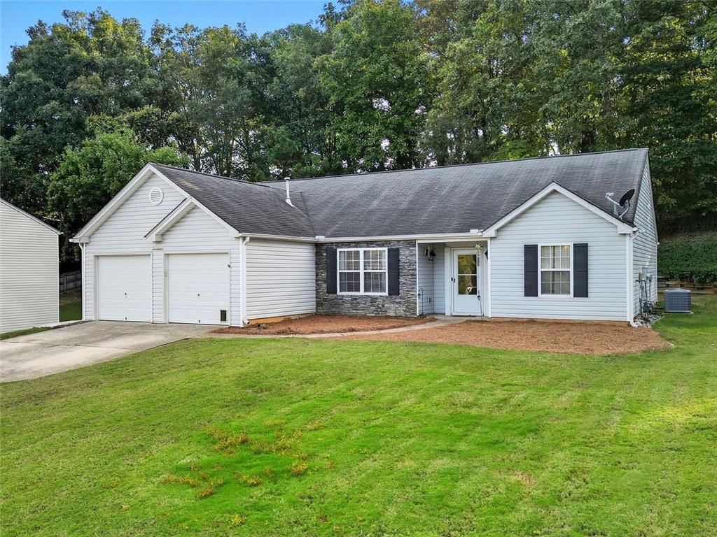 Charming 3BR/2BA ranch in River Hill! This 1,822 sq ft home offers a spacious living room with fireplace, separate dining room, and kitchen with stainless steel appliances. Primary suite features a walk-in closet and an accessible walk-in bathtub. Enjoy a large, partially wooded backyard with deck, plus a two-car garage and cul-de-sac location. Convenient to schools, shopping, and commuter routes.