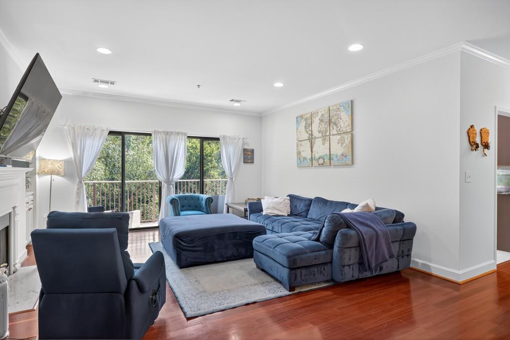 2865 Lenox Road NE 207